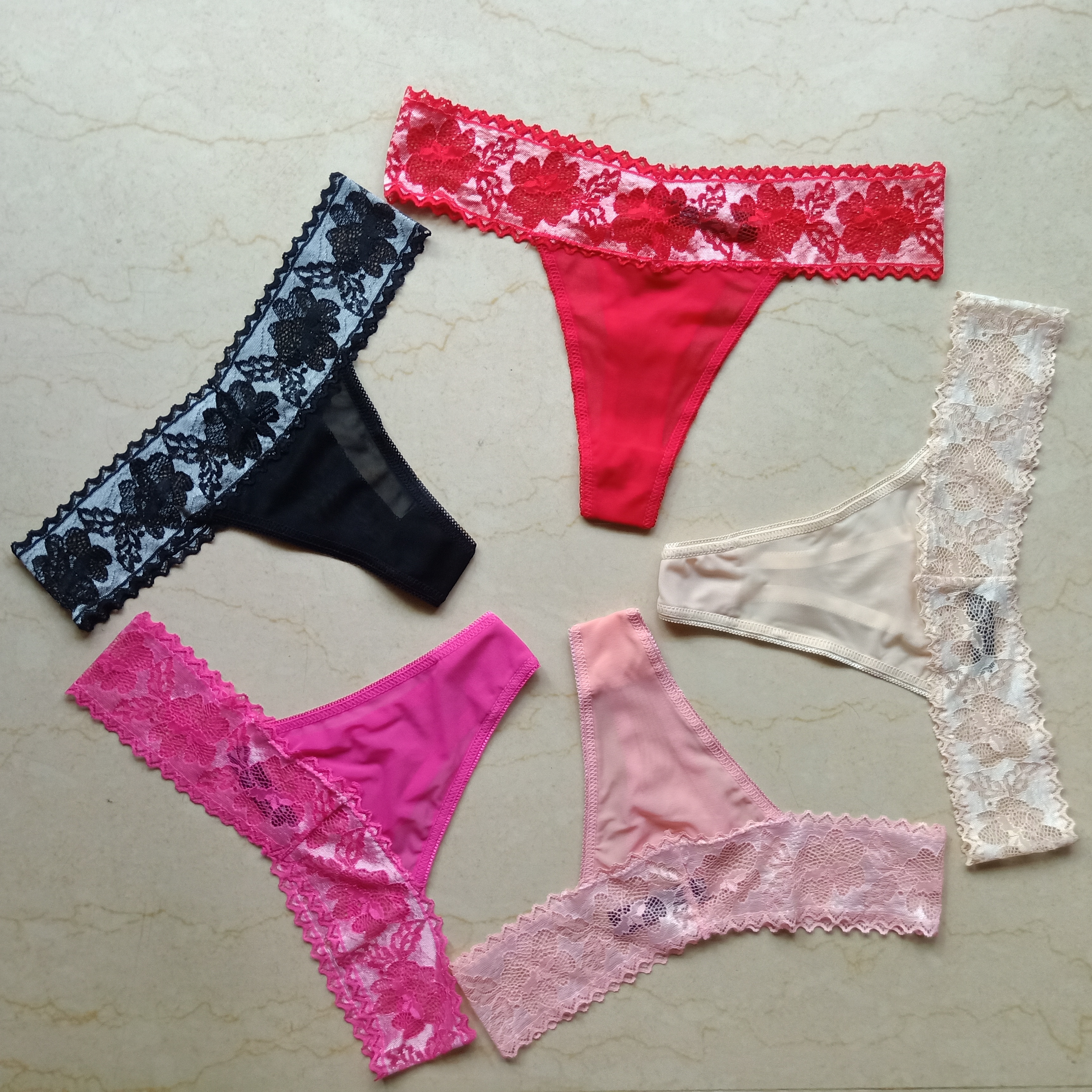 lace thongs 513